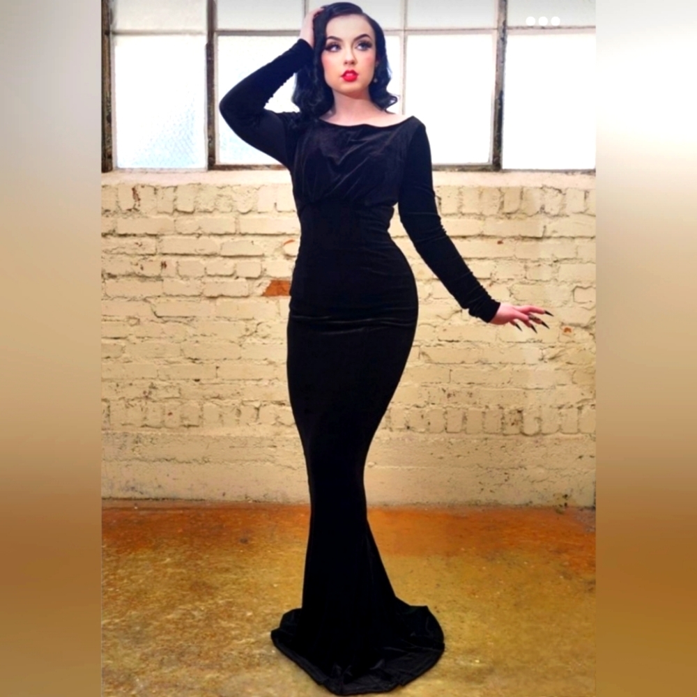 NWT Pinup Girl clothing velvet stretch dress.